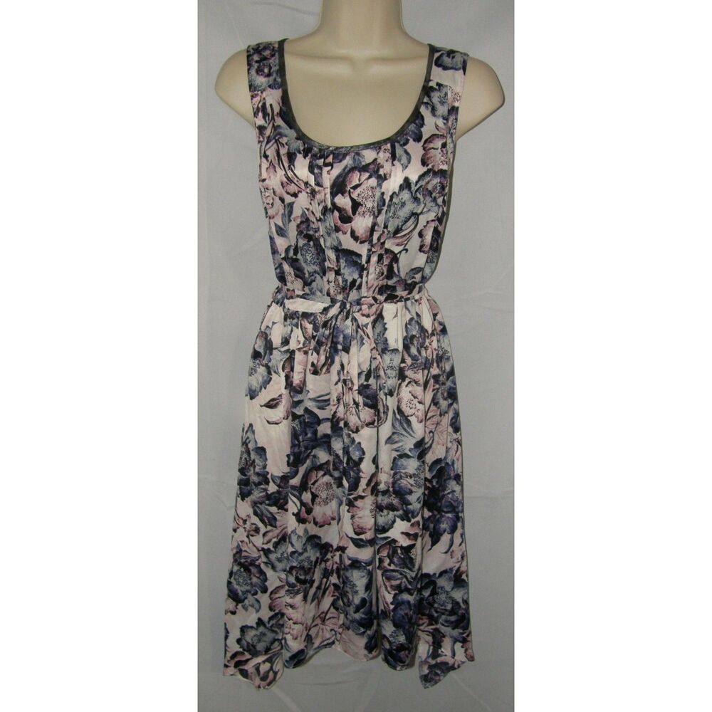 SIMPLY VERA  Floral Sz Medium Sleeveless Silky Pintuck Pleated Belted Dress